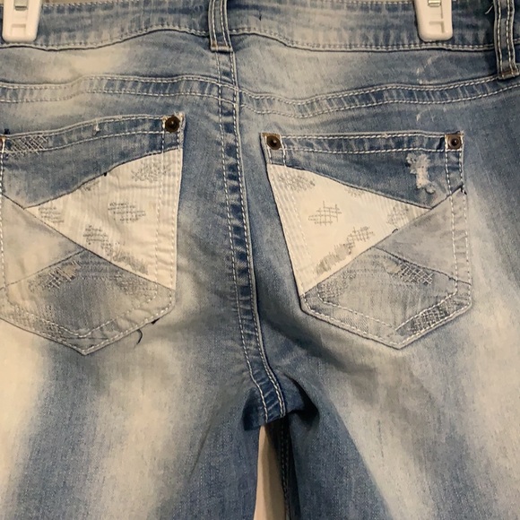 Junior jeans with rips - Picture 8 of 9